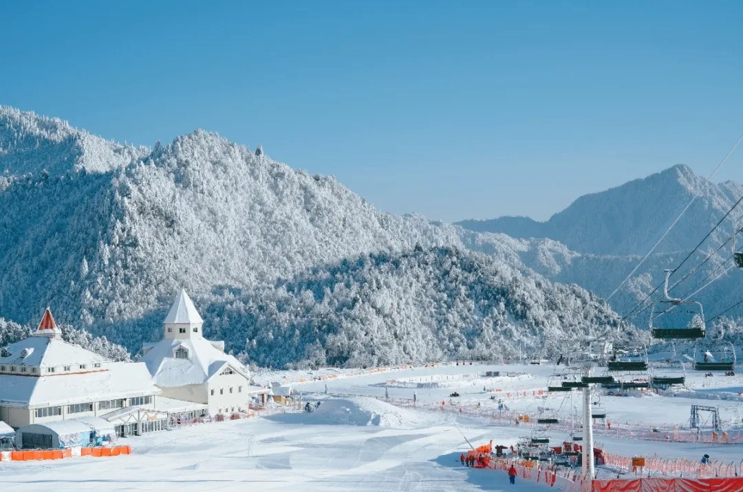 【西岭雪山1日游】纯玩成都周边一日游滑雪之旅（含门票）